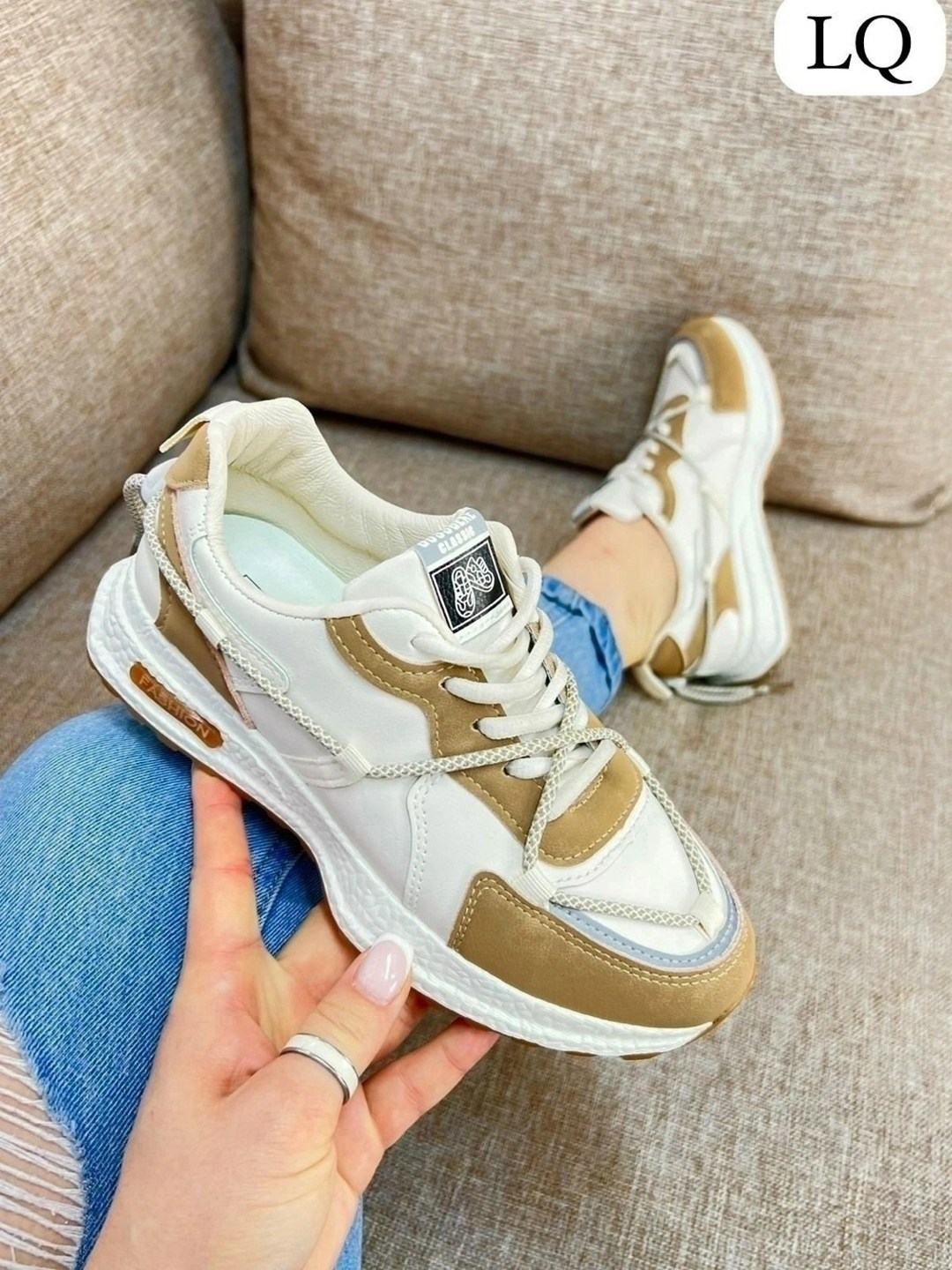 ,женские кроссовки,обуви,стильные кроссовки,модные кроссовки