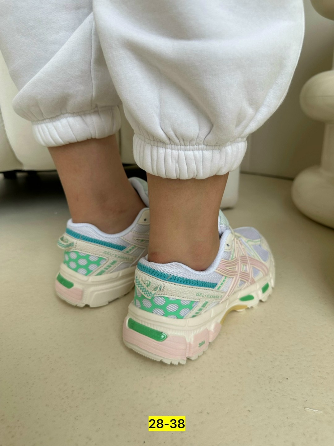 кроссовки женские asics, женская кроссовки,кроссовки сетка, кроссовки,кроссовки весна