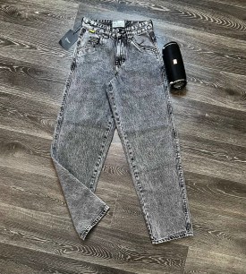 Джинсы