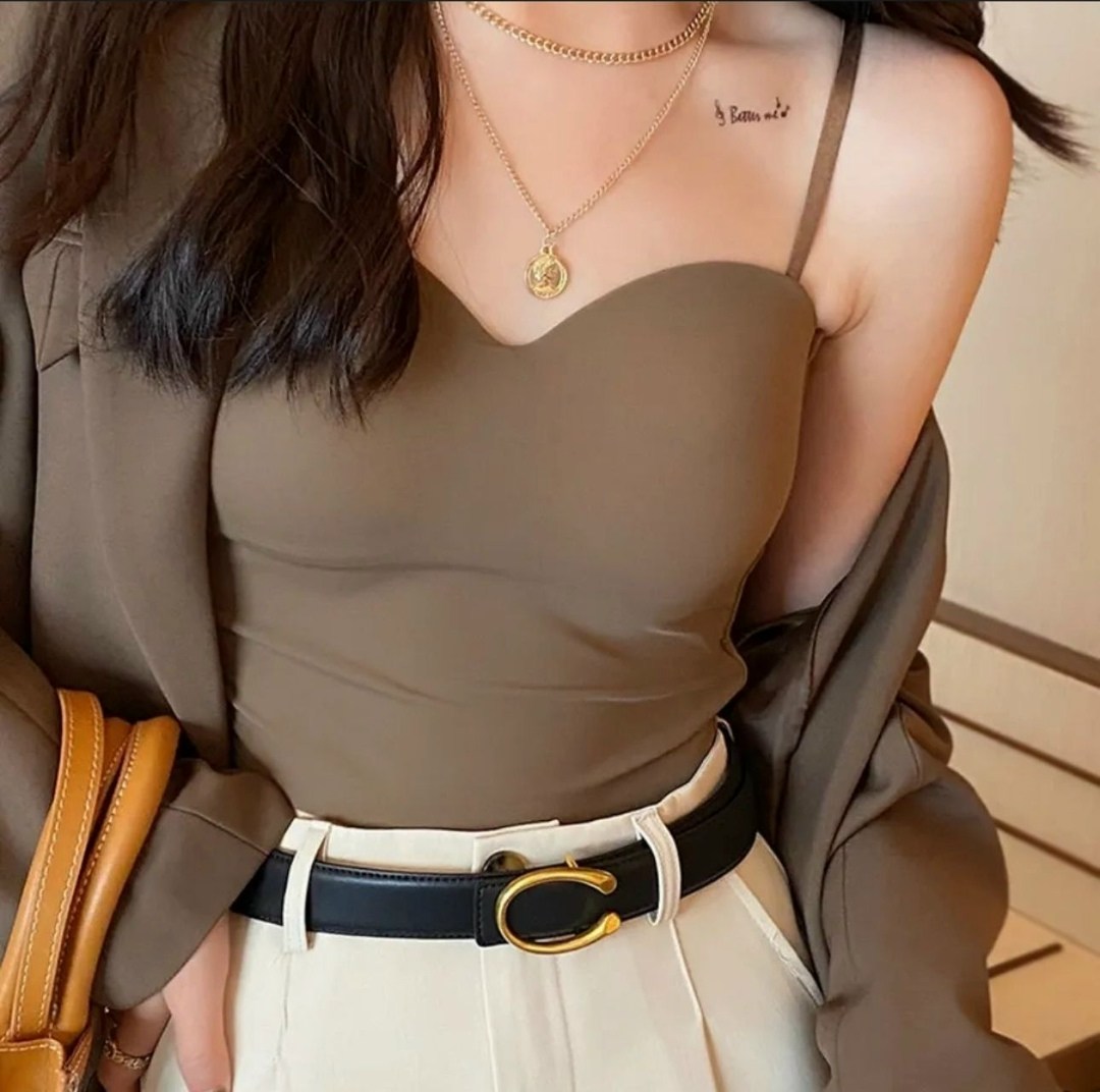 топ женский,кроп топ женский,топ на бретели,топ с тонкими бретелями,топ женский с чашками