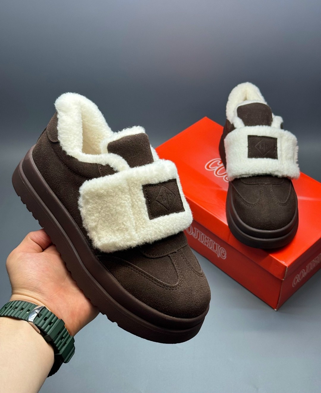 ,угги женские,зимняя ,зимние кроссовки женские,кроссовки зимнее