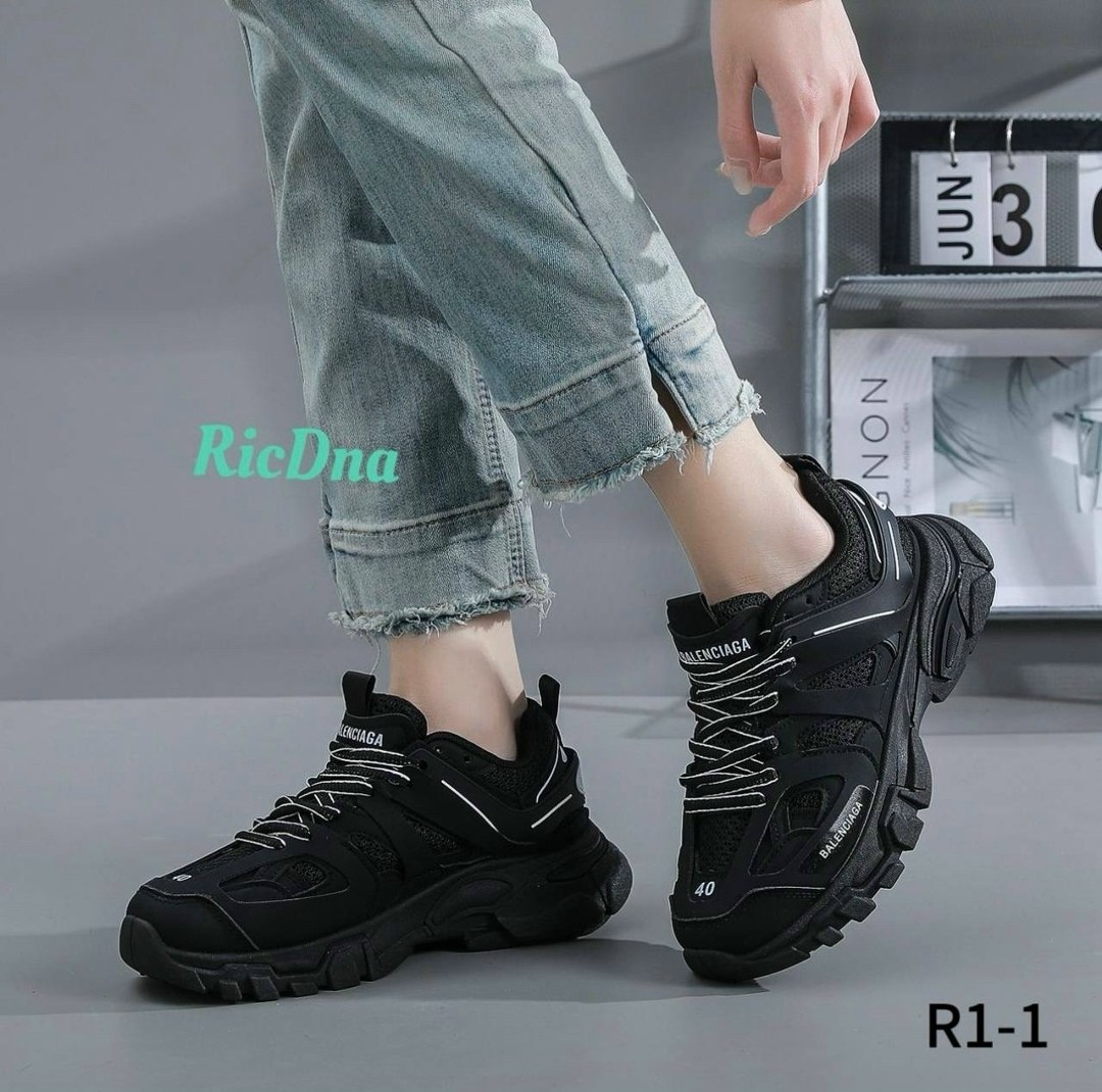 кроссовки женские balenciaga,кроссовки женскиe,кроссовки balenciaga track,кроссовки женские черный,кроссовки balenciaga track черные