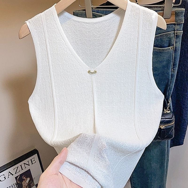 вязаный жилет,женский вязаный жилет,вязаная жилетка,трикотажный жилет,жилет для женщин