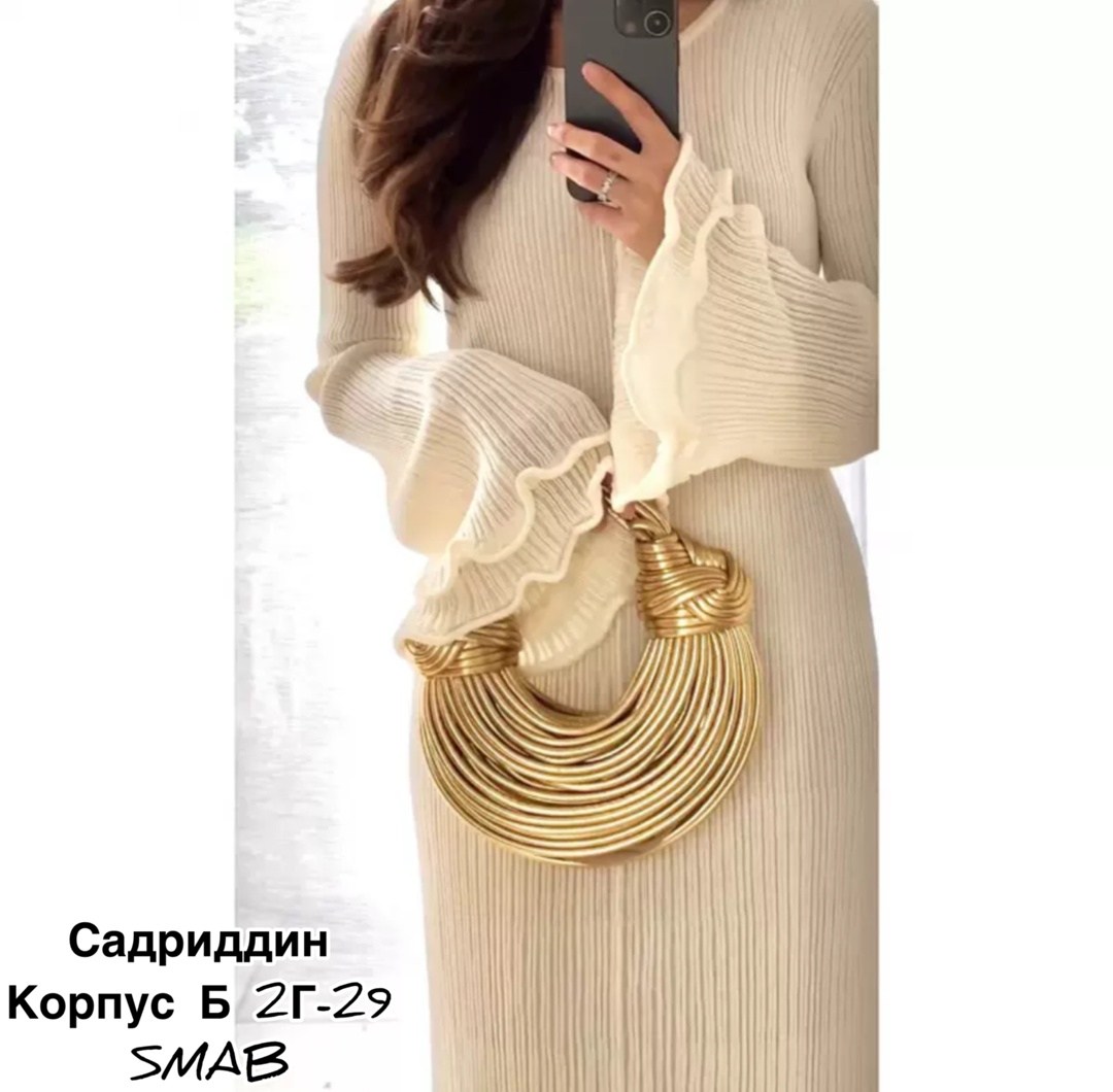 вязаное платье макси,белое платье с длинным рукавом,трикотажное платье макси,вязаное длинное платье,женское трикотажное платье макси