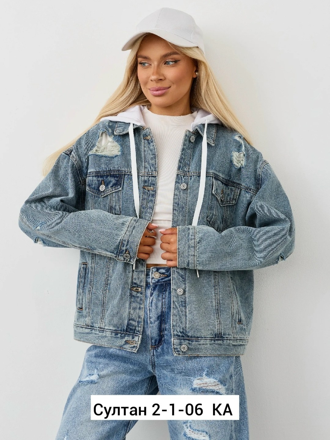 куртка джинсовая женская,джинсовая куртка,джинсовая куртка с капюшоном,модные джинсовые куртки,куртка джинсовая женская с капюшоном