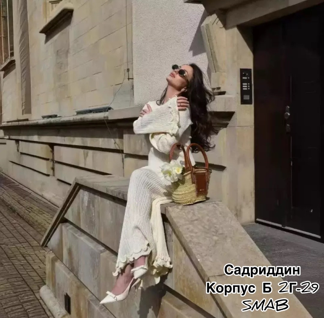 вязаное платье макси,белое платье с длинным рукавом,трикотажное платье макси,вязаное длинное платье,женское трикотажное платье макси