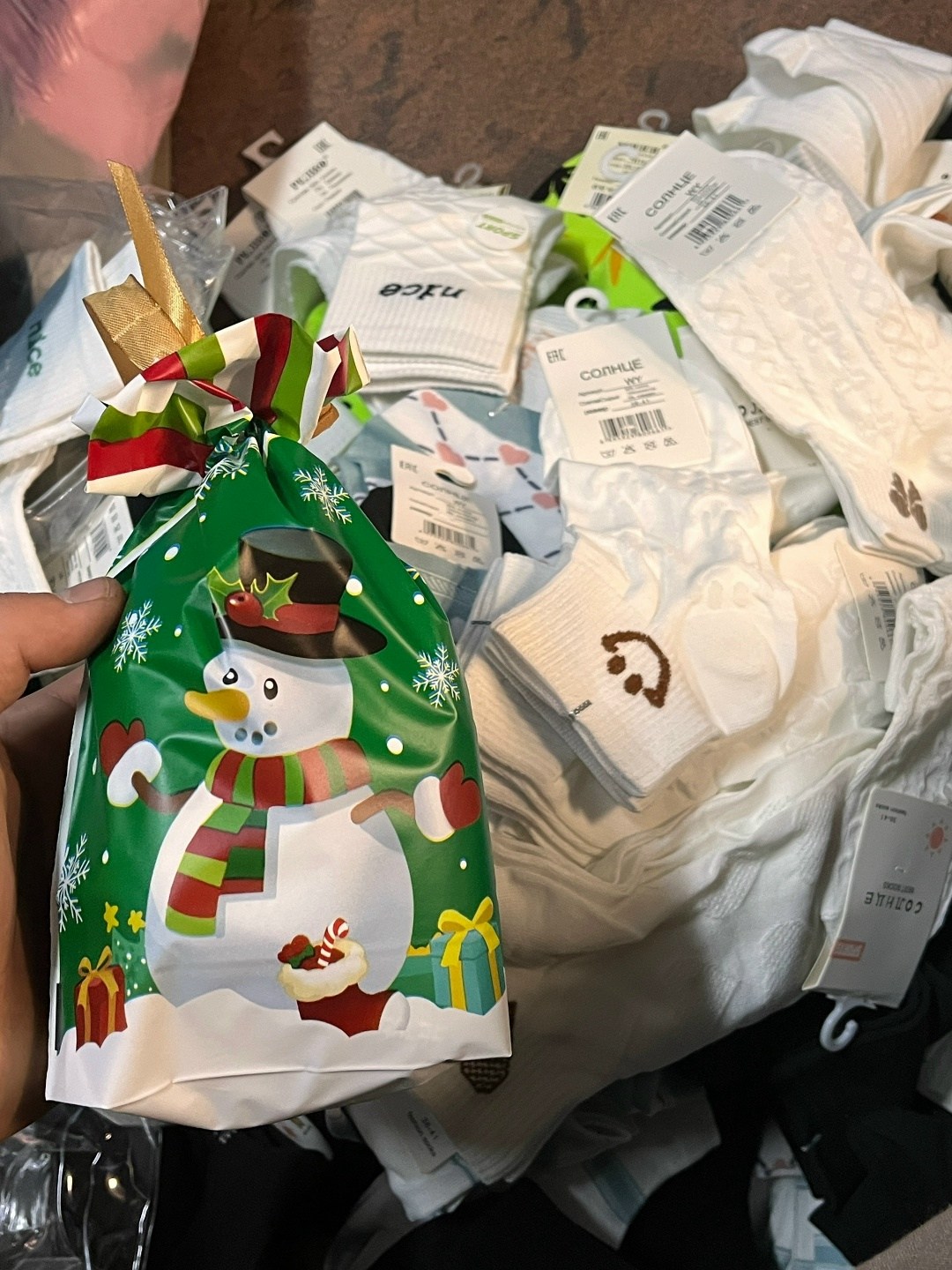 носки новогодние набор,носки новогодние для подарка,подарочные носки на новый год,комплект новогодних носков,носки женские новогодние набор