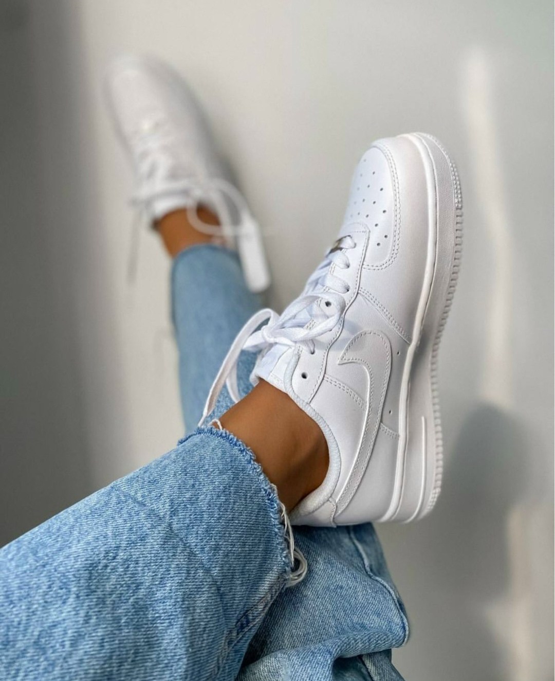 nike air force 1 low white,найк аир форс 1 женские белые оригинал,nike air force 1 low triple white,трендовые кроссовки,кросcовки nike air force 1