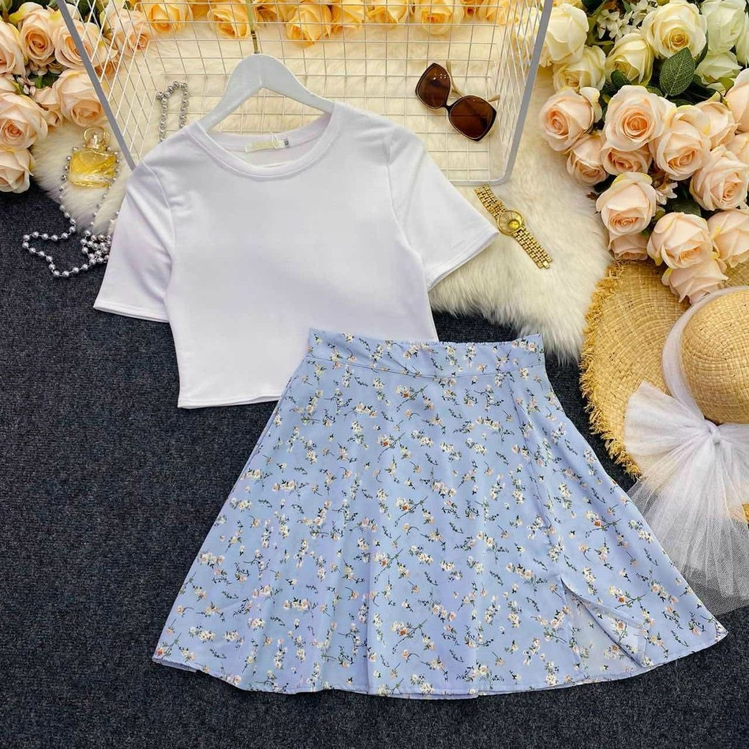 костюмы комплекты,одежда комплект,футболки комплект,комплект одежды для девочек,одежда женская