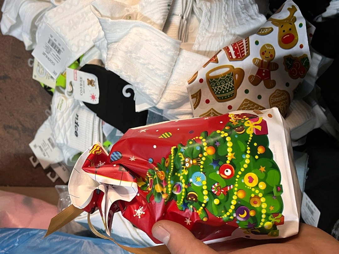 носки новогодние набор,носки новогодние для подарка,подарочные носки на новый год,комплект новогодних носков,носки женские новогодние набор