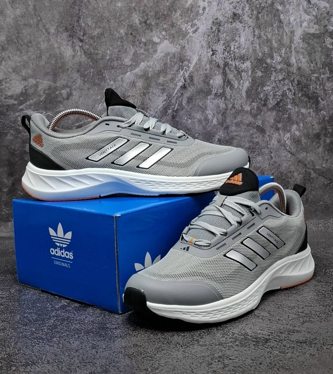 мужские кроссовки adidas,кроссовки adidas,серые мужские кроссовки adidas,мужские кроссовки adidas response,adidas кроссовки adidas