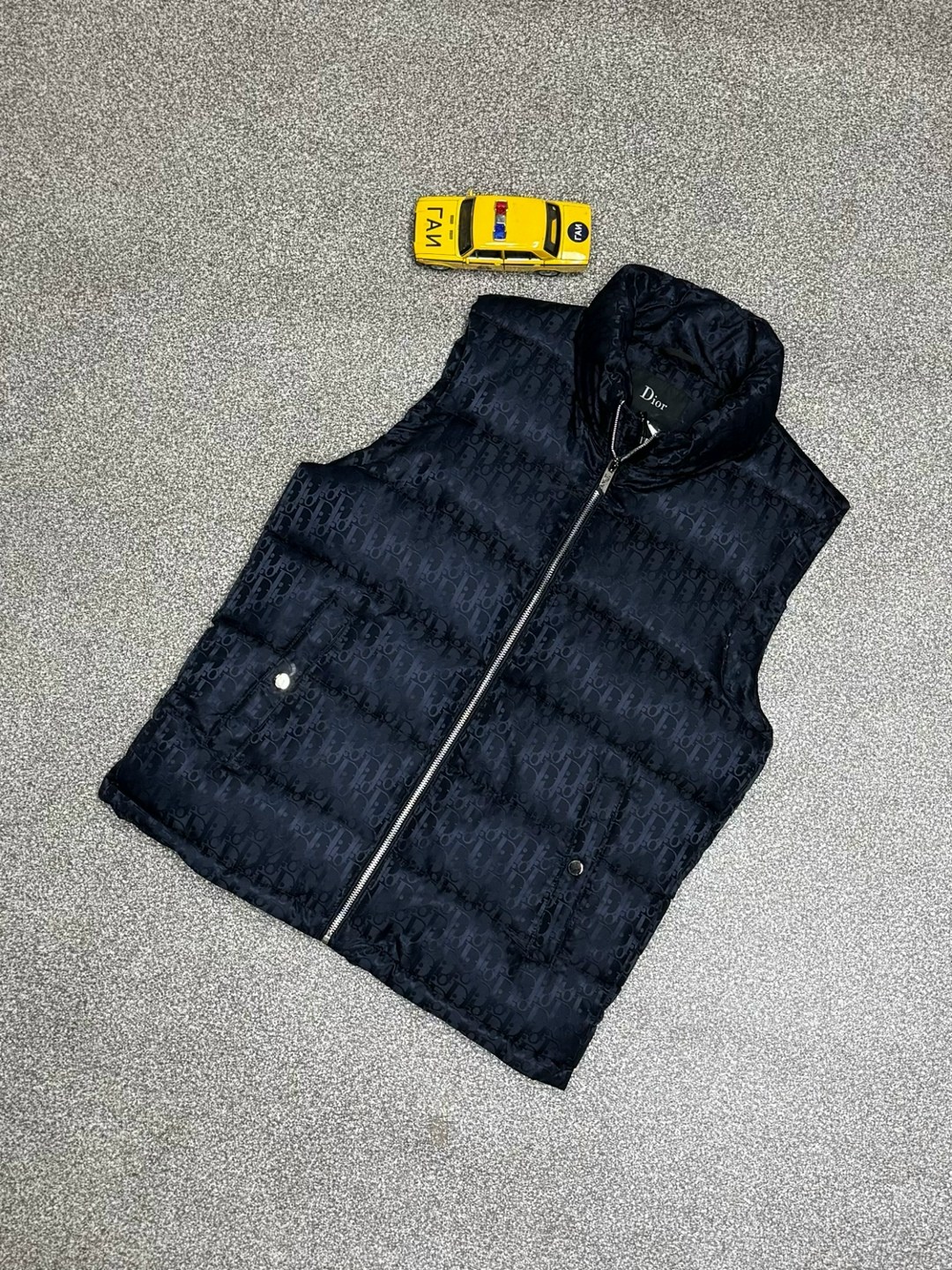 жилетка,жилет,жилет безрукавка,женская жилетка,жилетка безрукавка