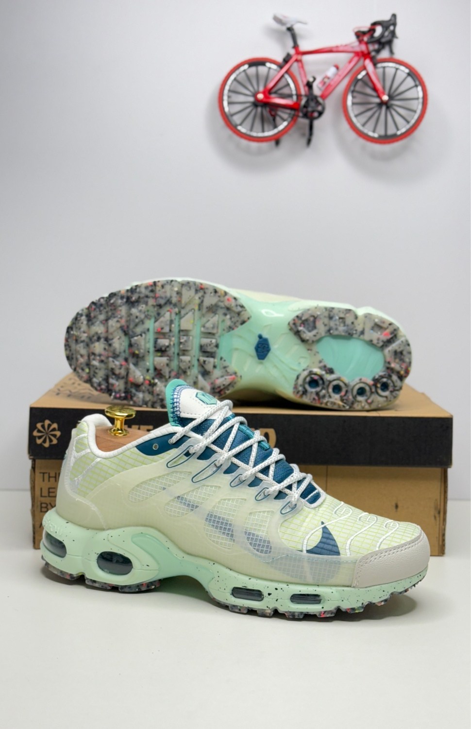 кроссовки nike air max plus tn terrascape,кроссовки nike air max plus,кроссовки nike air max terrascape plus,nike air max plus terrascape,nike air max tn plus terrascape