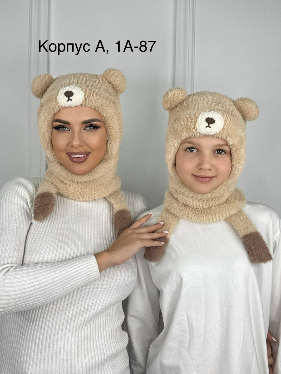 плюшевая шапка,шапки комплект женская,шапка капор,шапка с медвежьими ушками,шапка с ушками