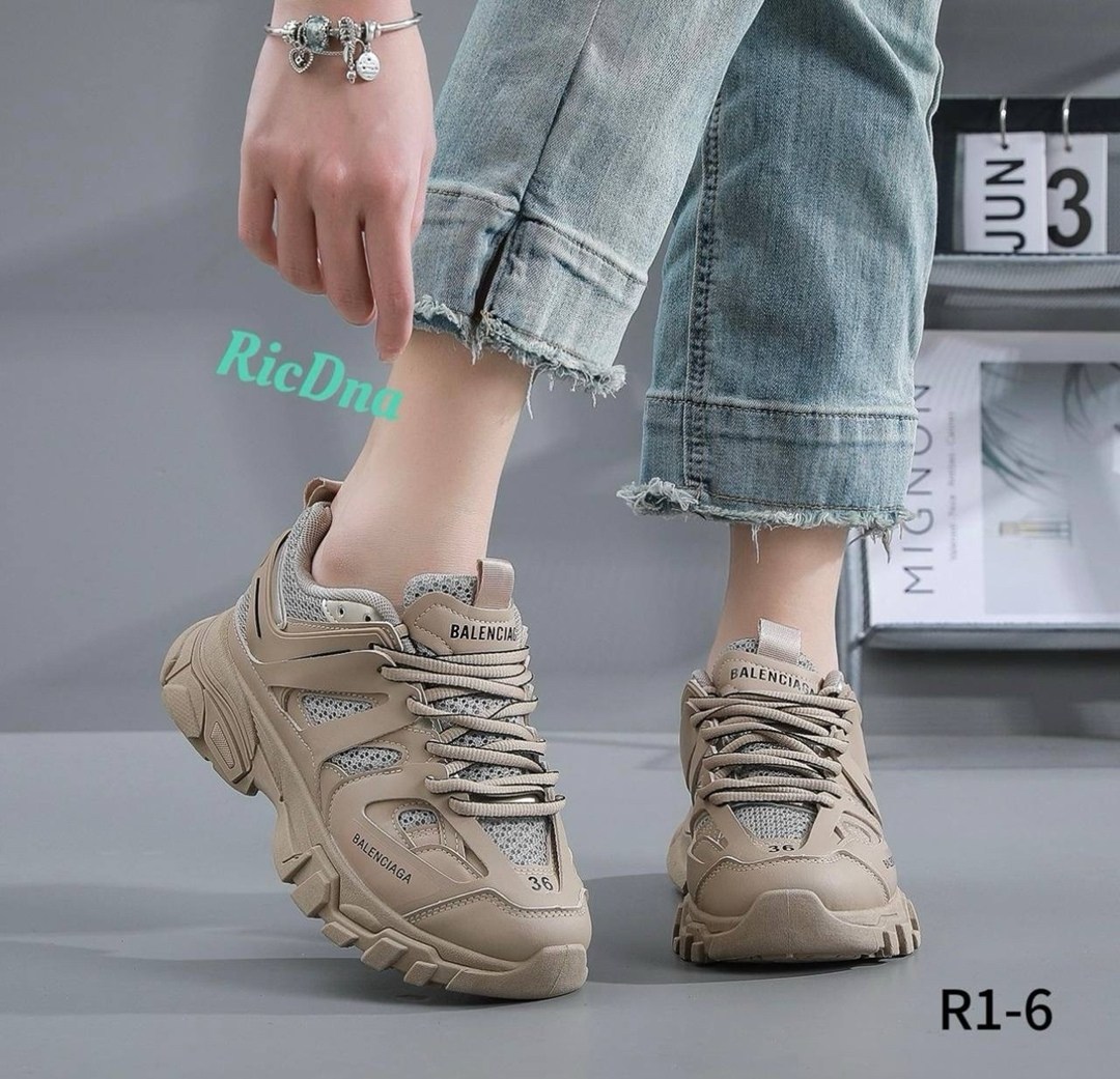 кроссовки женские balenciaga,кроссовки женскиe,кроссовки balenciaga track,кроссовки женские черный,кроссовки balenciaga track черные