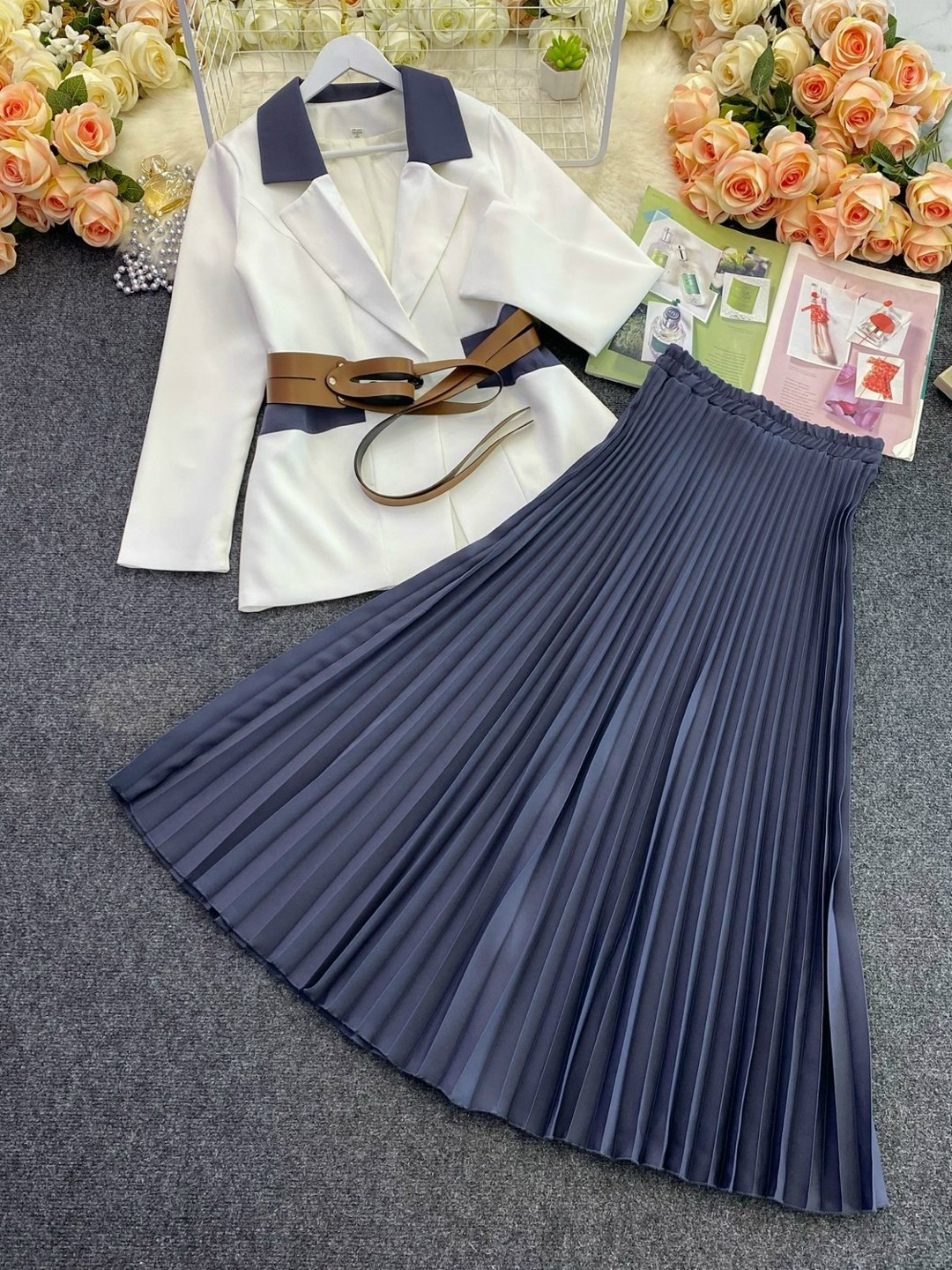 костюм с плиссированной юбкой,плиссированная юбка с поясом,плиссированная юбка,костюмы с юбкой,женские костюмы с юбкой