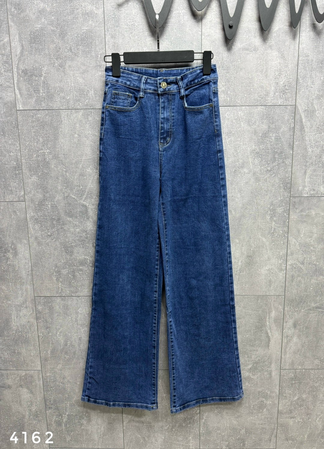 одежда джинсы,женские джинсы,брюки джинсы,джинсы диор,джинсы повседневные