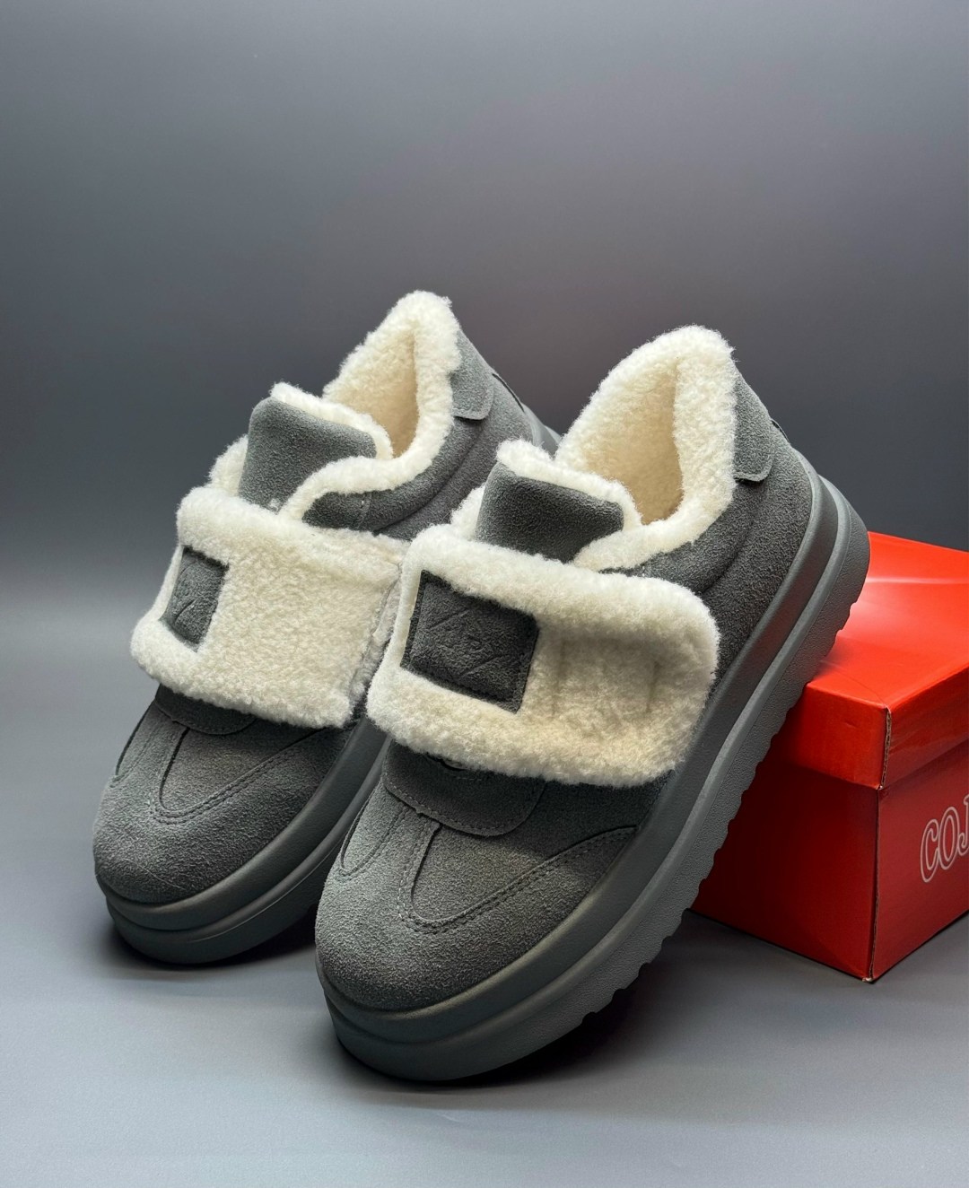 ,угги женские,зимняя ,зимние кроссовки женские,кроссовки зимнее