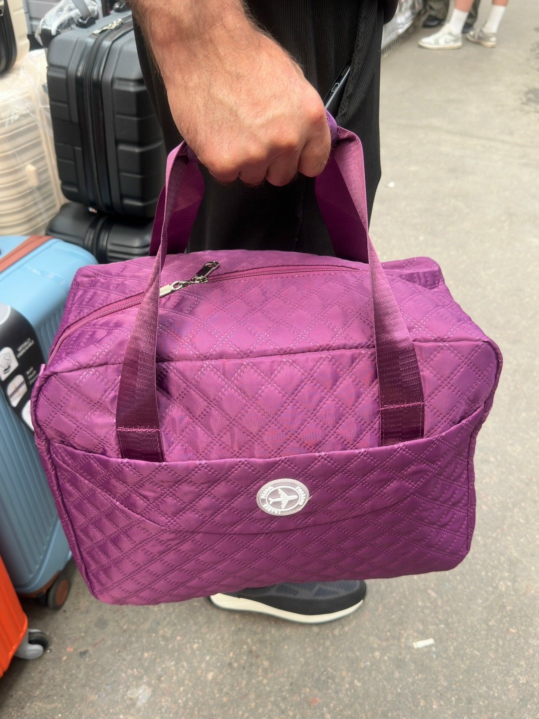 женская сумка стеганая дорожная,сумка,сумка красная,дорожные сумки,дорожные и спортивные сумки