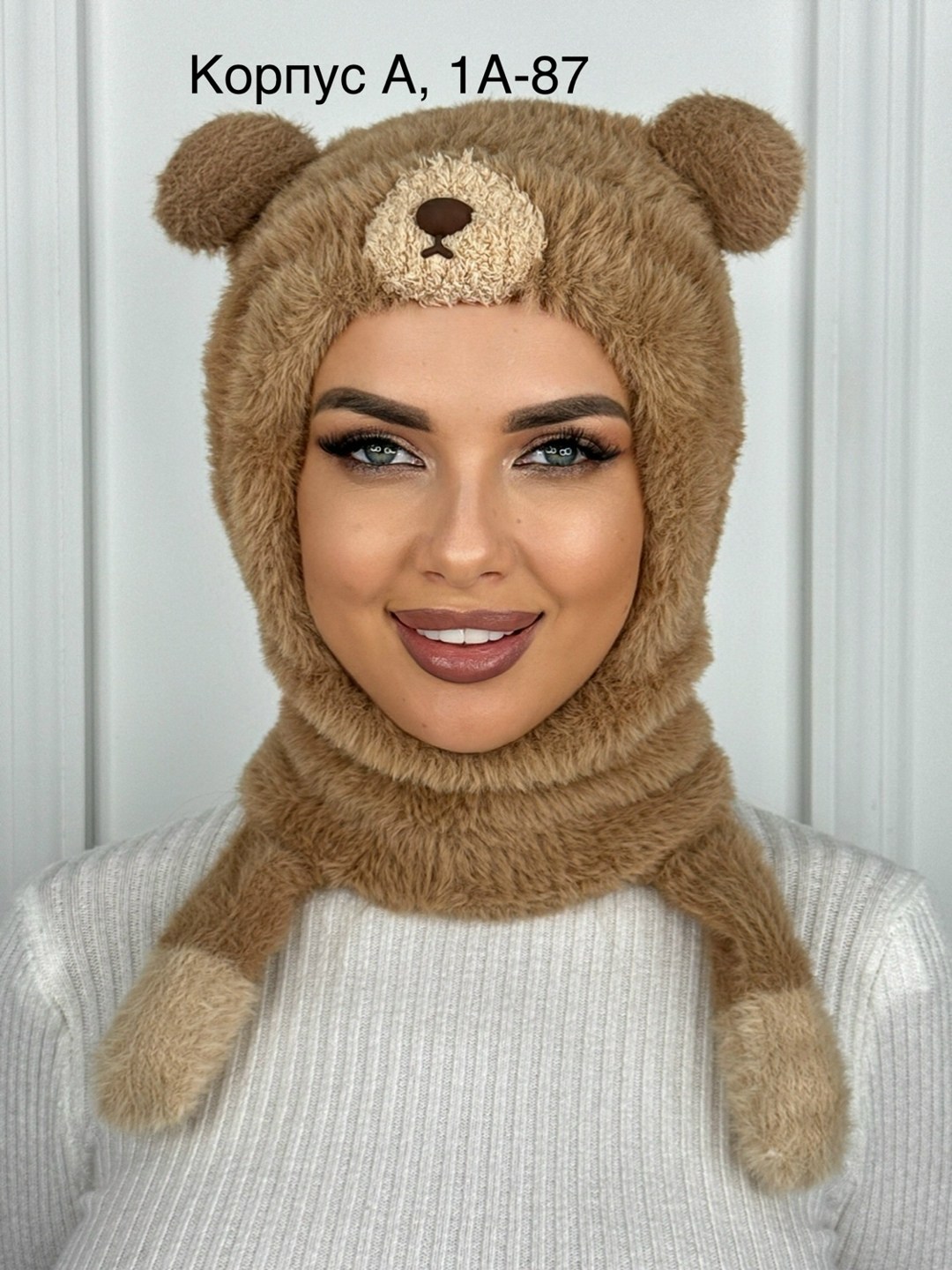 плюшевая шапка,шапки комплект женская,шапка капор,шапка с медвежьими ушками,шапка с ушками