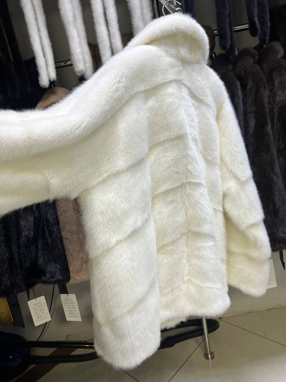 норковая шуба белая,шубы норковые,шуба белая норка,белая шуба,белая шуба из норки