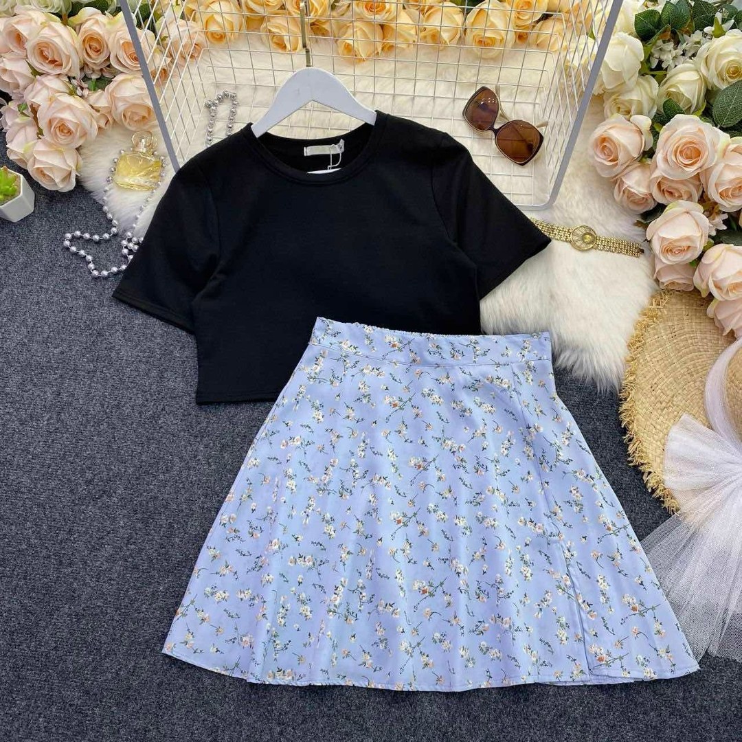 костюмы комплекты,одежда комплект,футболки комплект,комплект одежды для девочек,одежда женская