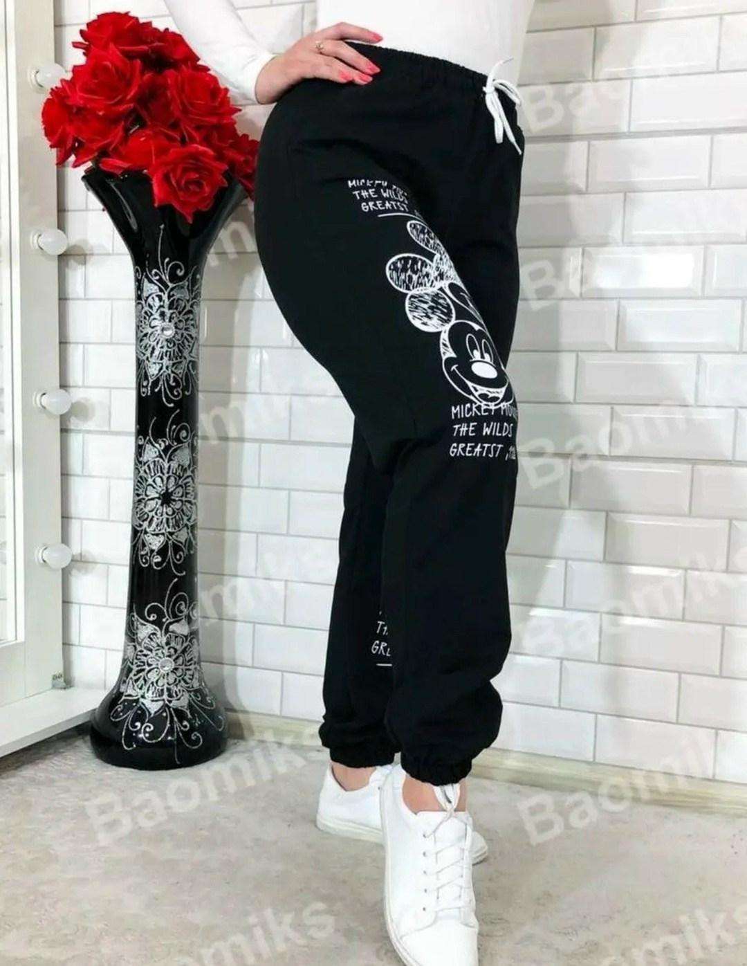 штаны джоггеры,спортивные штаны джоггеры,черные спортивные штаны,женские спортивные штаны,спортивные брюки