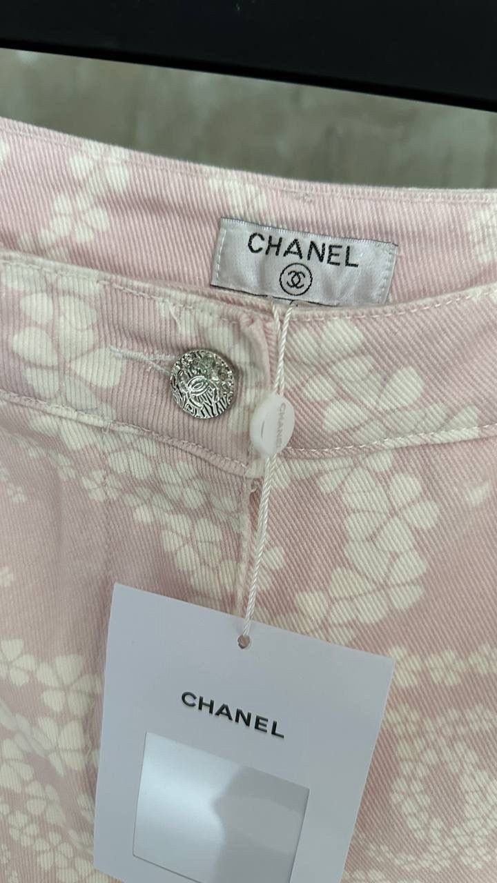 джинсы chanel,брюки модные,женские джинсы,розовые джинсы,брендовые женские