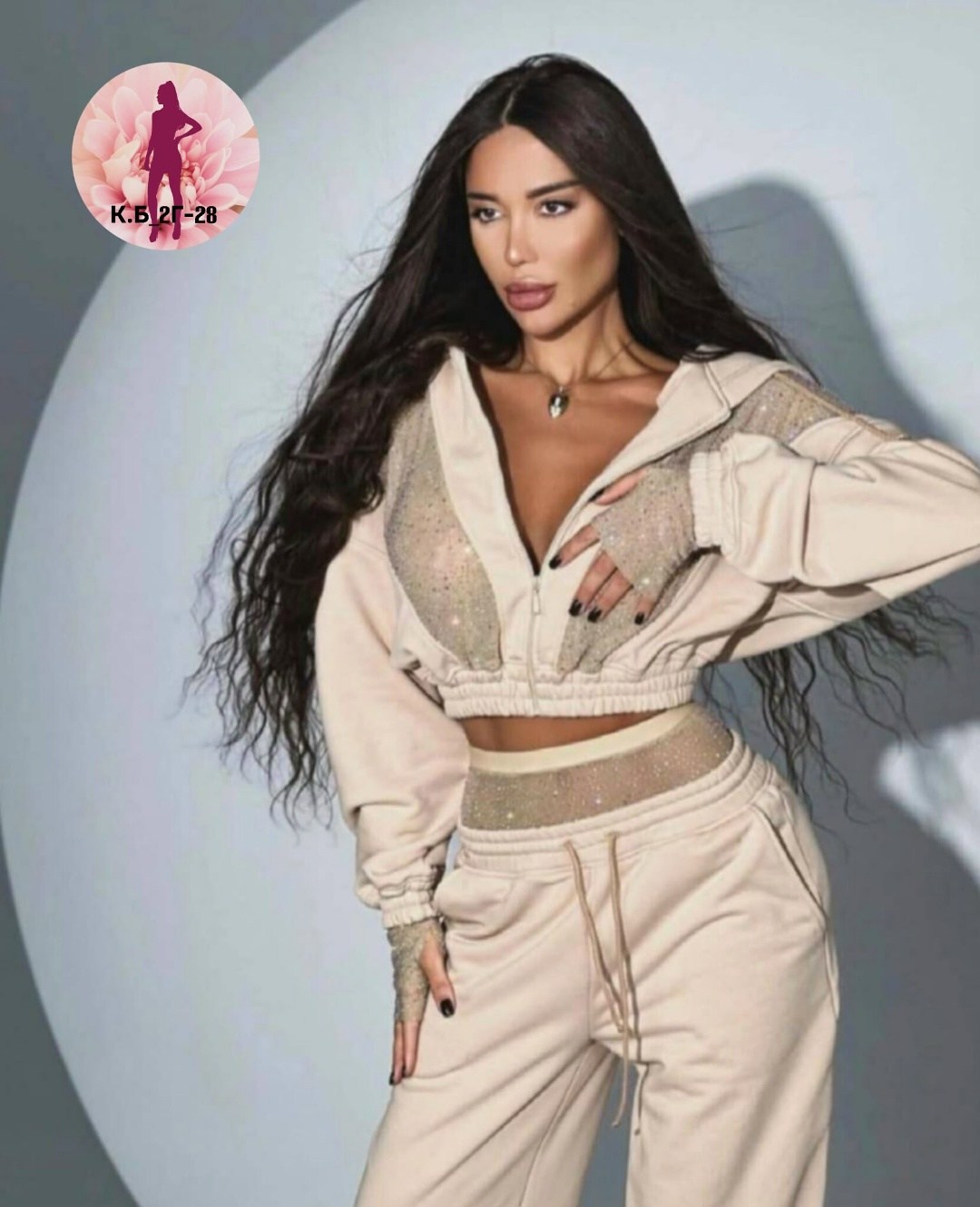 стильные костюмы,костюмы спортивные женские,костюмы спортивные,женские костюмы,костюм тройка женский