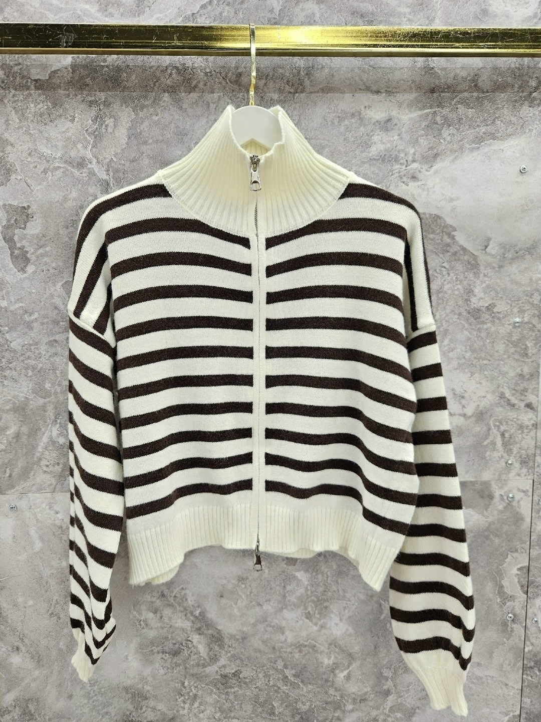 свитер в полоску,модные свитера,вязаные кардиганы,вязаный свитер в полоску,полосатый кардиган