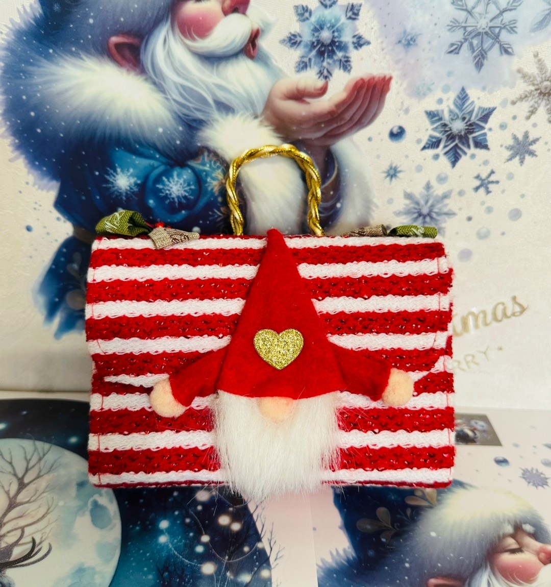 сумочка новогодняя,подарок новогодний,детские новогодние подарки,новогодняя упаковка портфельчик,новогодняя упаковка