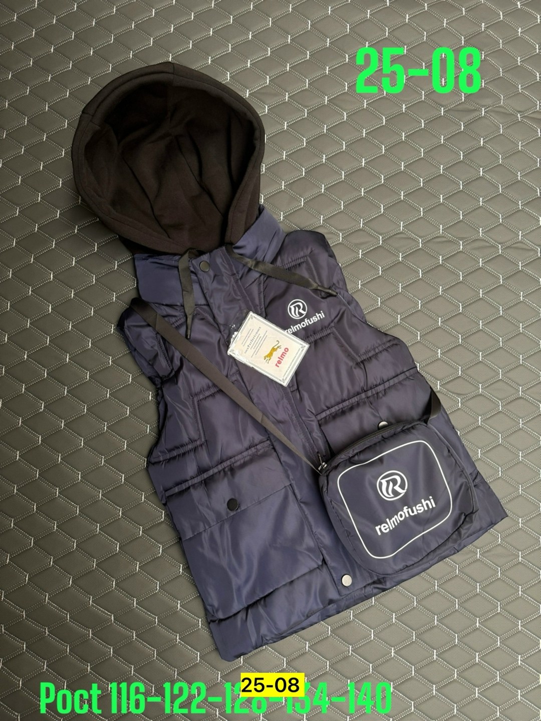 жилет детский,жилетка детская,жилетка,жилеты детские,жилет