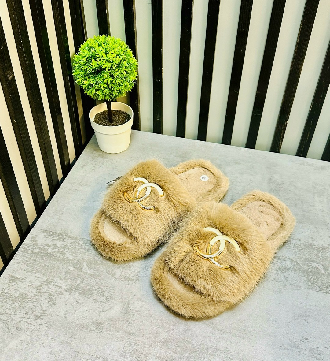 тапочки женские,домашние тапочки меховые,тапочки женские домашние меховые,тапочки меховые женские,тапки валентино женские