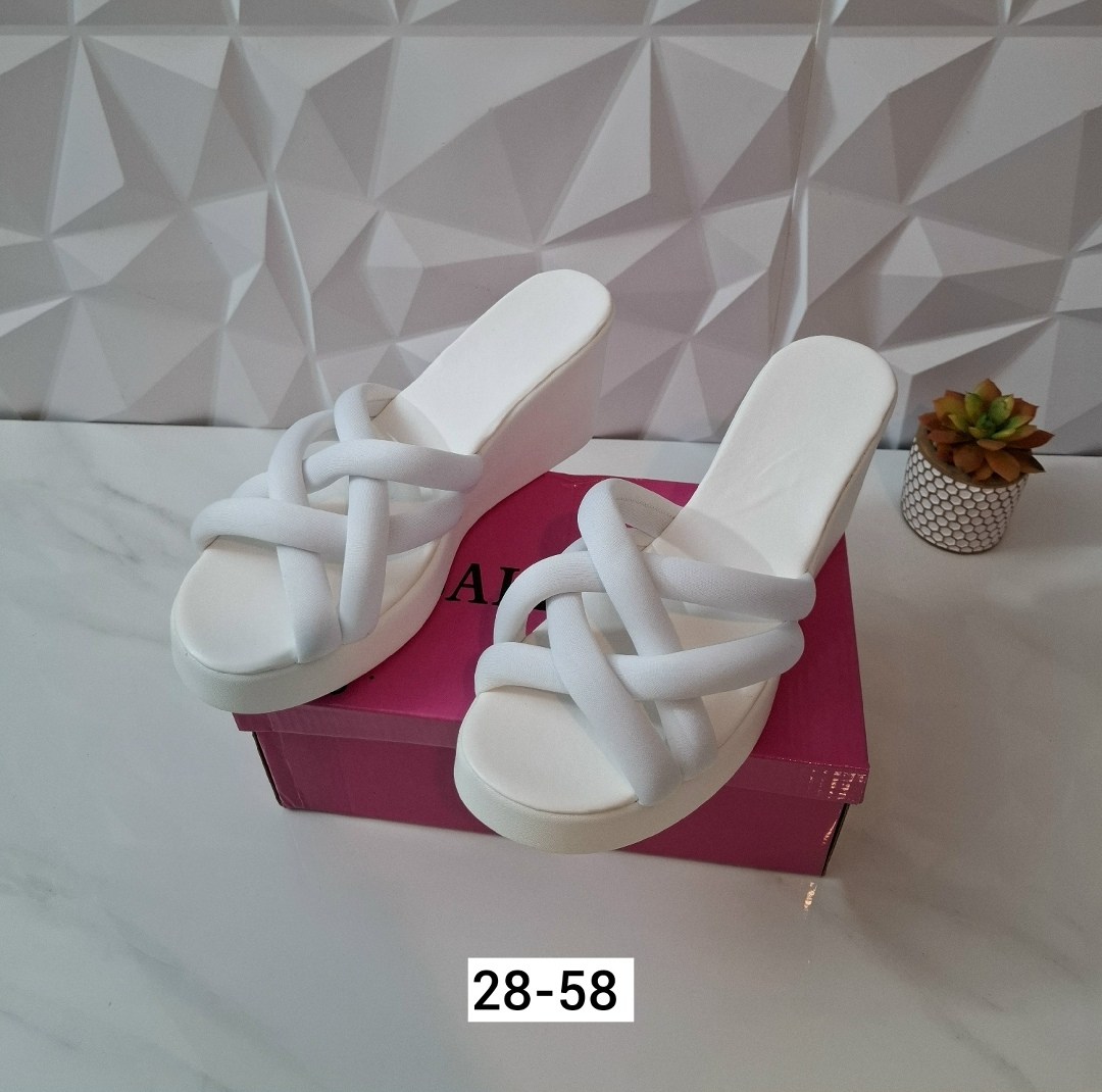 ,туфли великан,шлепанцы женские,шлепки женские,босоножки стильные