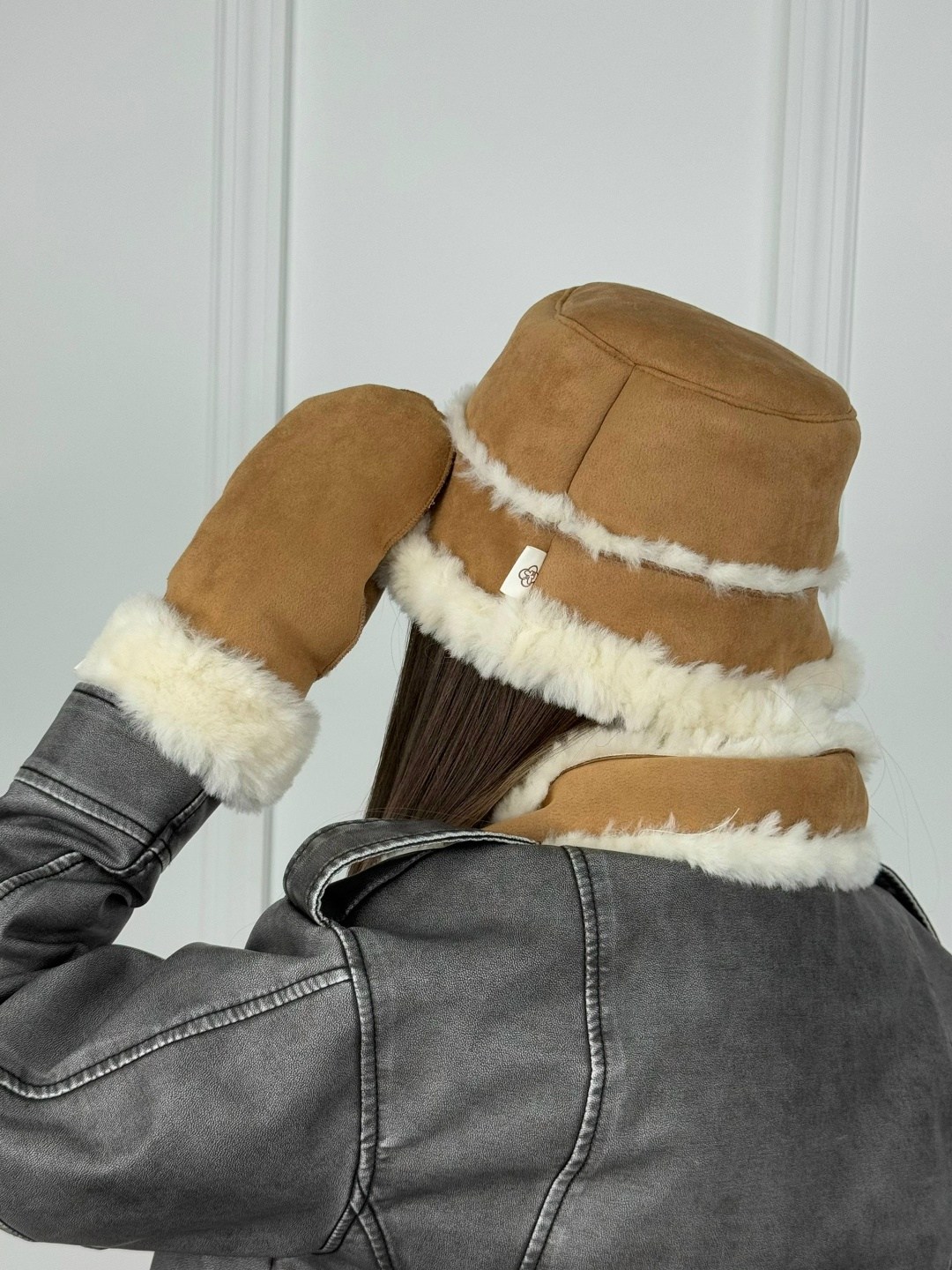 женская зимняя шапка,шапка женская меховая,варежки меховые,варежки меховые женские,шапка ушанка женская