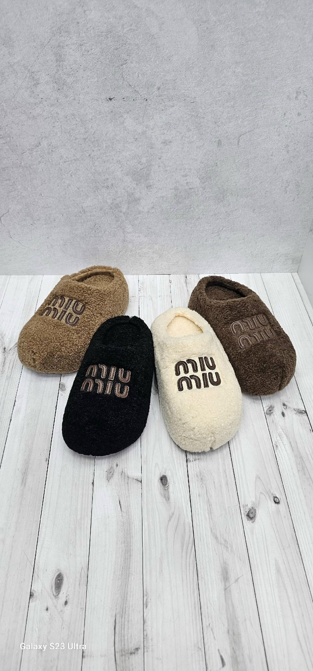 тапочки miu miu,тапочки модные,домашние тапочки женские,женские тапочки,плюшевые тапочки