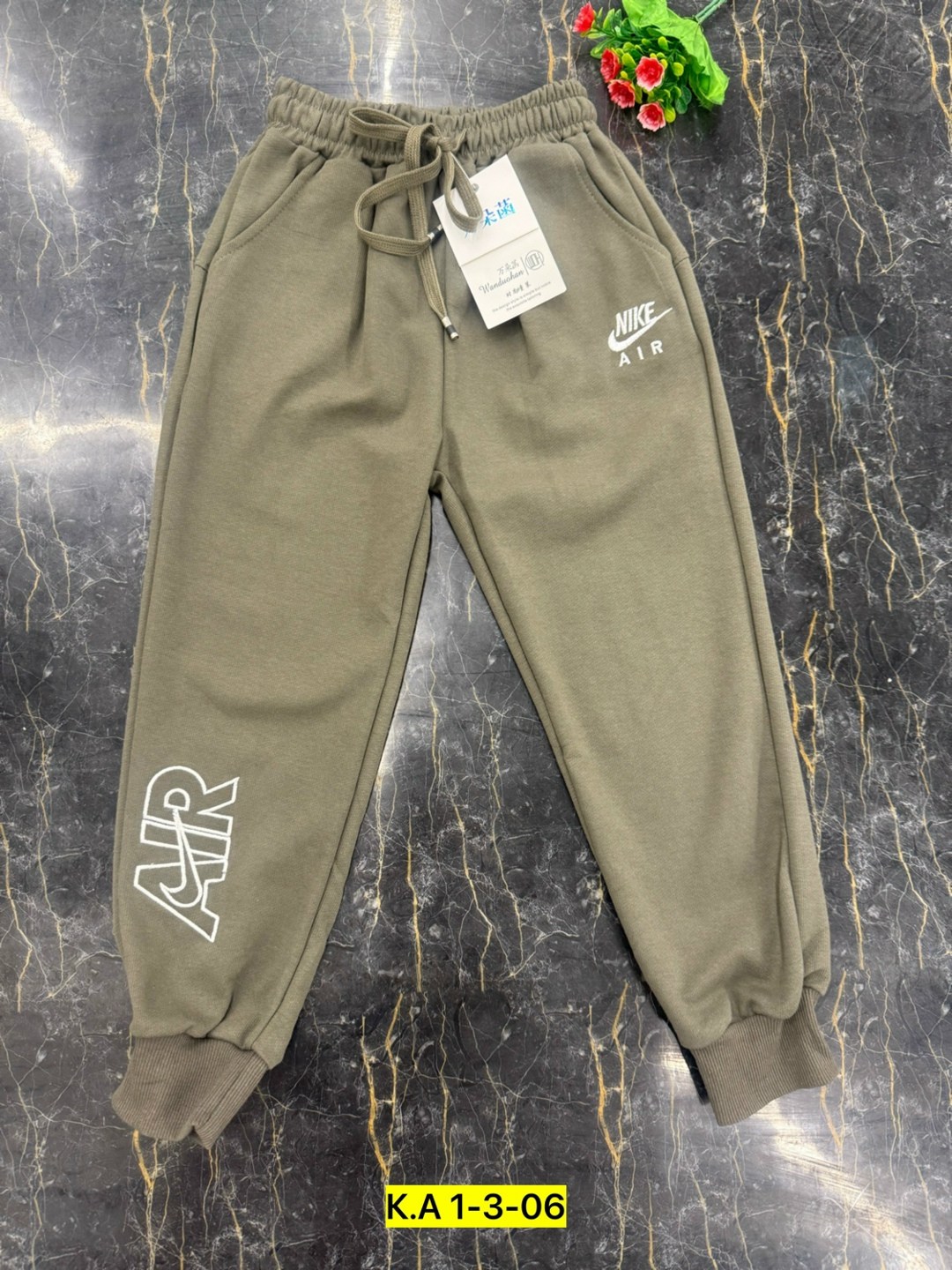 спортивные штаны,спортивные брюки спортивные штаны,брюки штаны,спортивные штаны для мальчика,штаны свободные