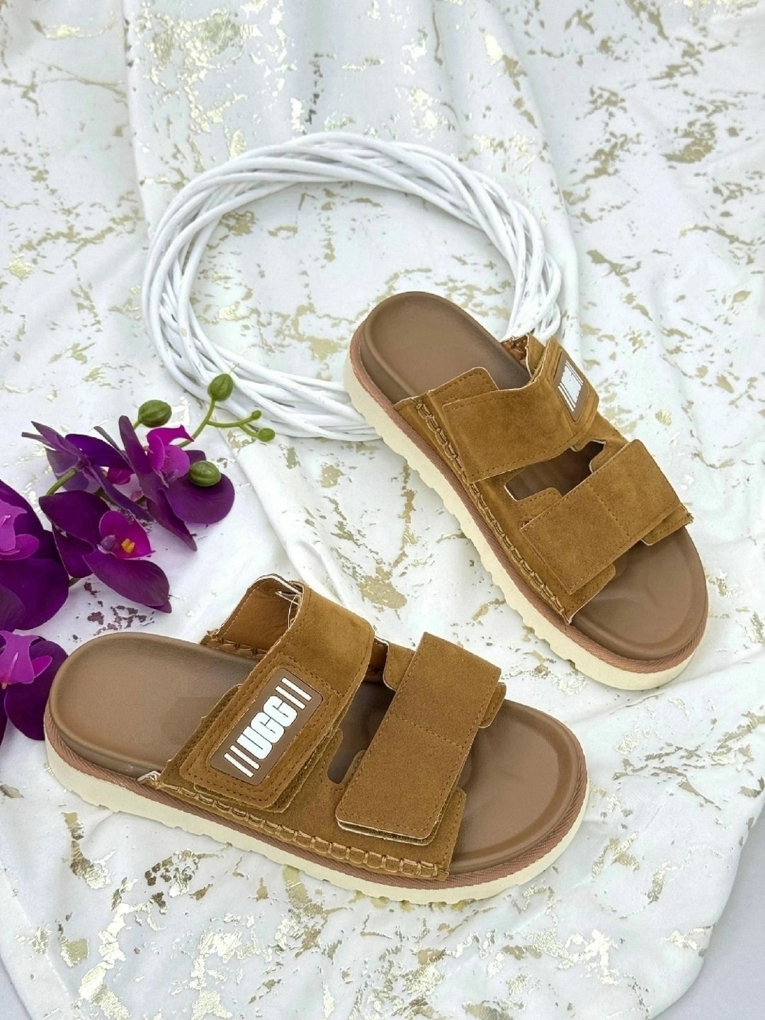 ,женские босоножки,женские шлепанцы,обуви,модные шлепанцы