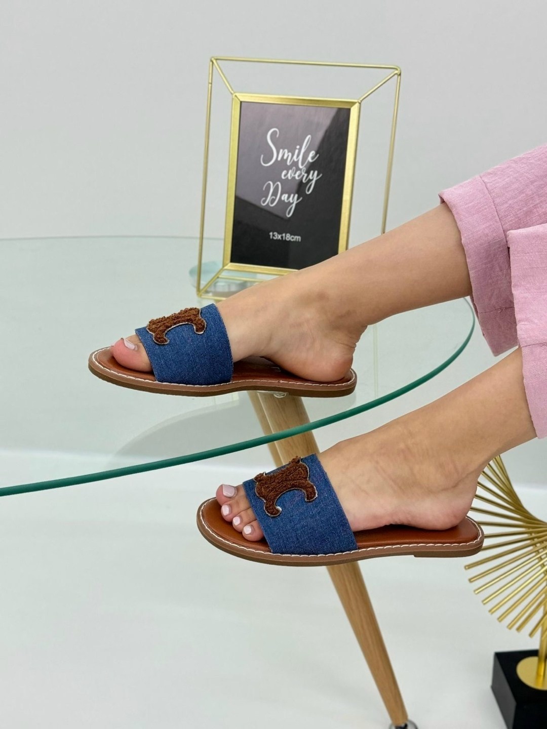 шлепки celine,тапочки celine,шлепанцы celine,женские шлепанцы,