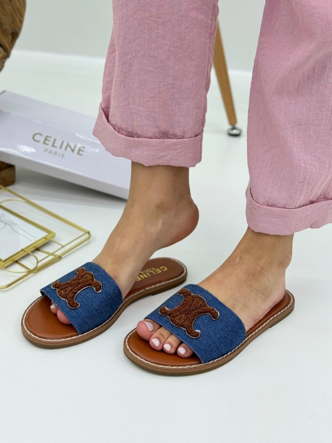 шлепки celine,тапочки celine,шлепанцы celine,женские шлепанцы,