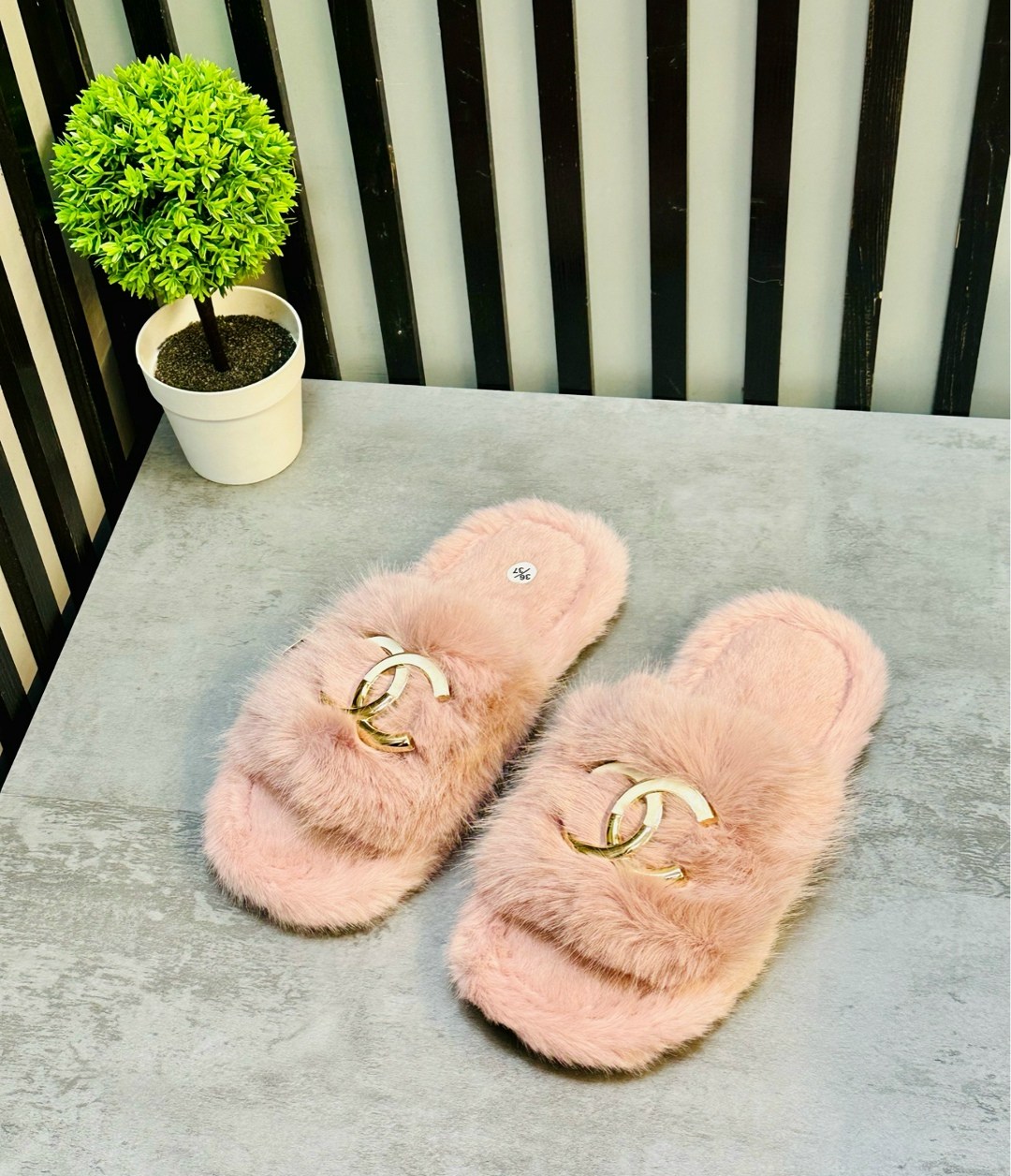тапочки женские,домашние тапочки меховые,тапочки женские домашние меховые,тапочки меховые женские,тапки валентино женские