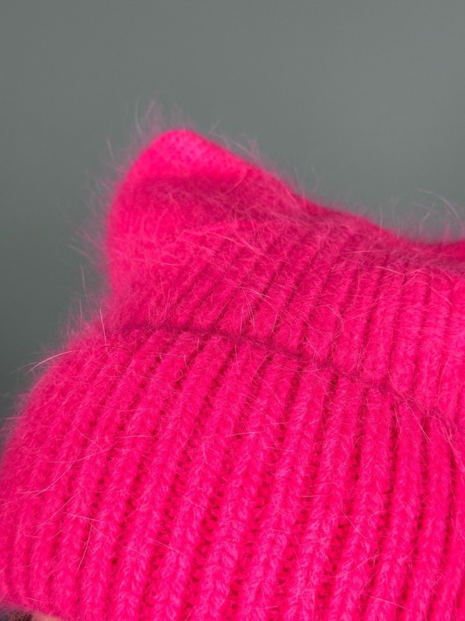 шапка ангорка,шапка ангора,шапка с ушками из ангоры,шапка женская с козырьком и ушками ангора,женские шапки