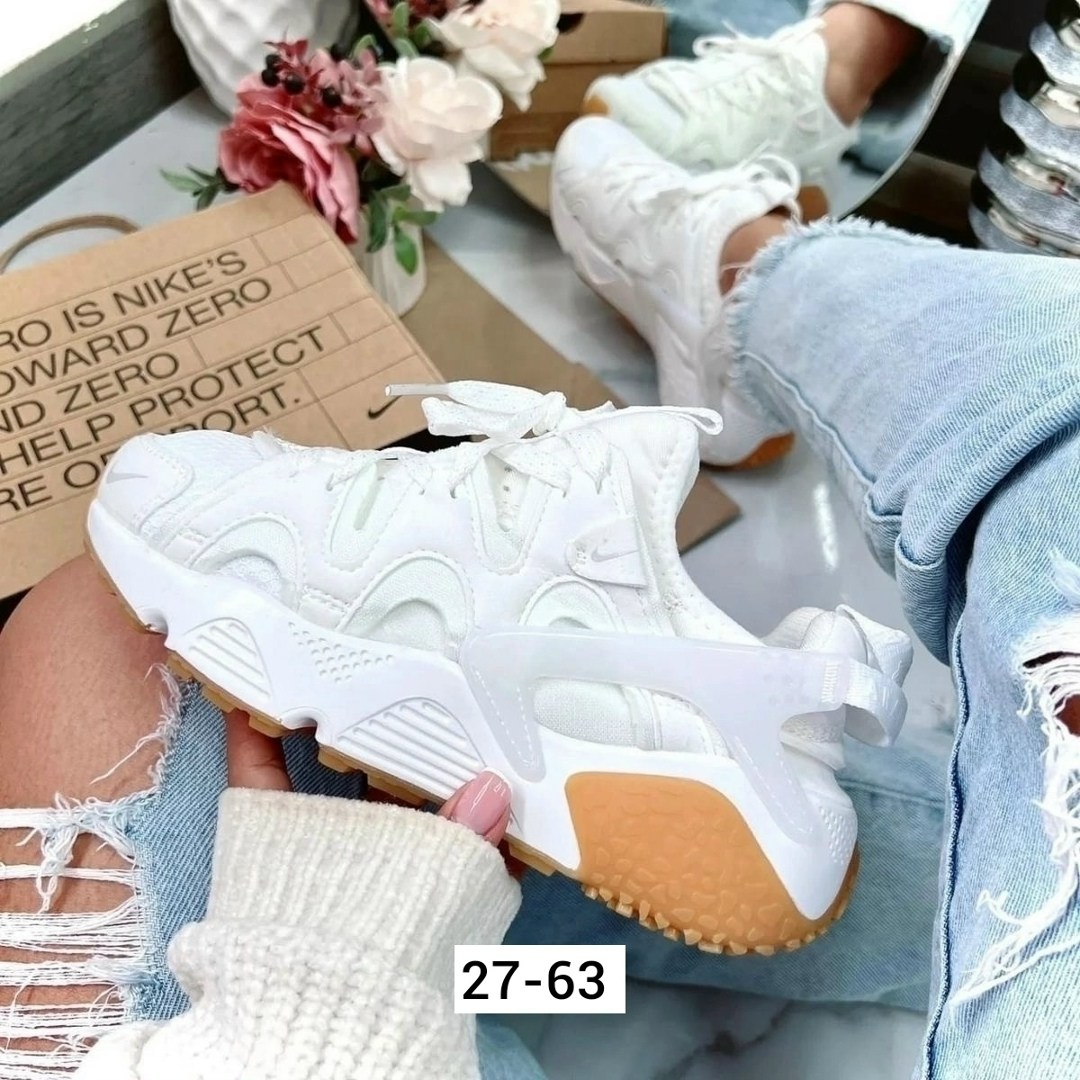 женские кроссовки,кроссовки,модные кроссовки,массивные кроссовки,спортивная