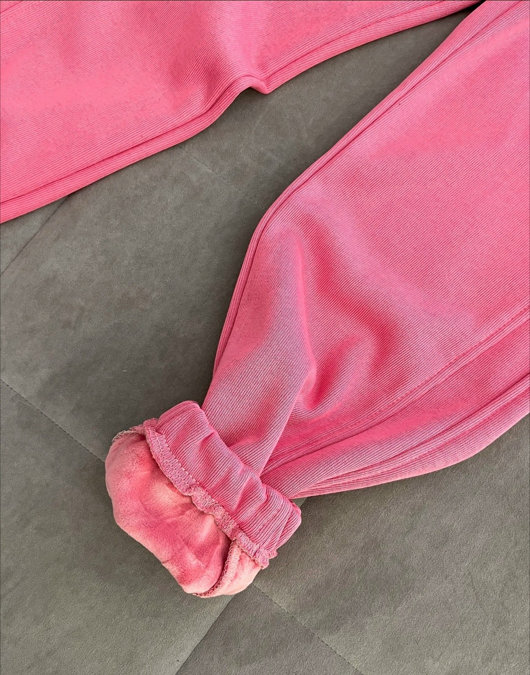 спортивные брюки,спортивные брюки зеленые,брюки в спортивном стиле,брюки модные,штаны модные