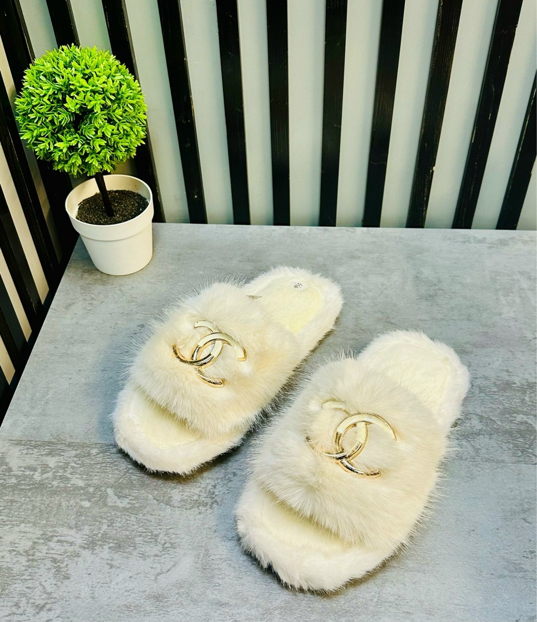 тапочки женские,домашние тапочки меховые,тапочки женские домашние меховые,тапочки меховые женские,тапки валентино женские