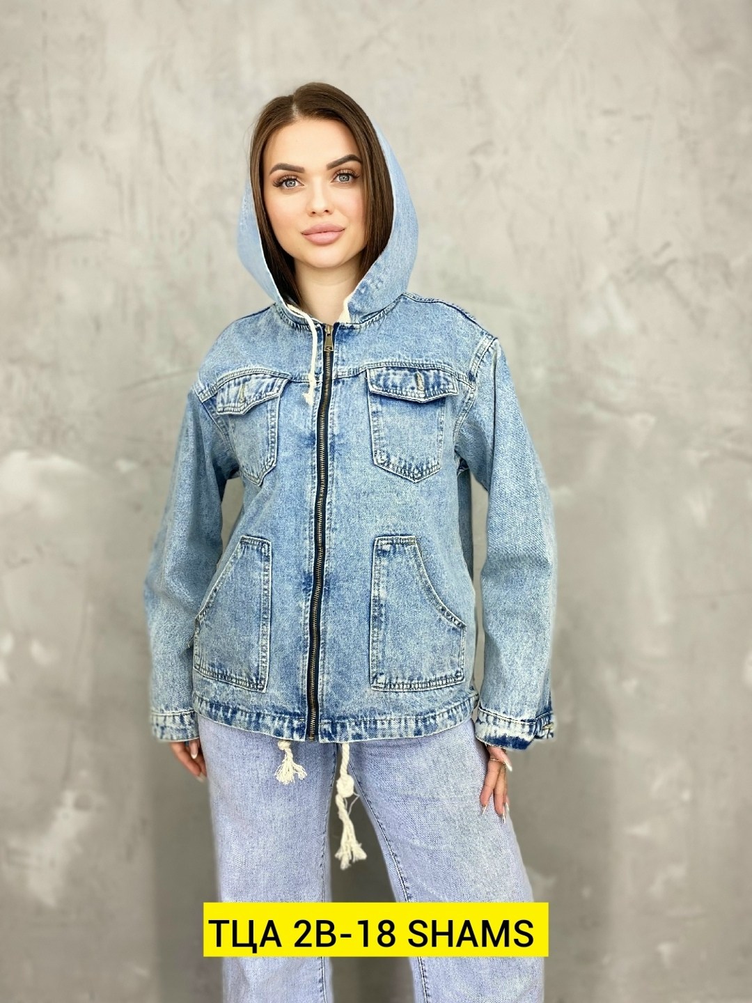 куртка джинсовая с капюшоном,джинсовая женская куртка,джинсовая куртка,женская джинсовая куртка с капюшоном,куртка джинсовая женская ветровка