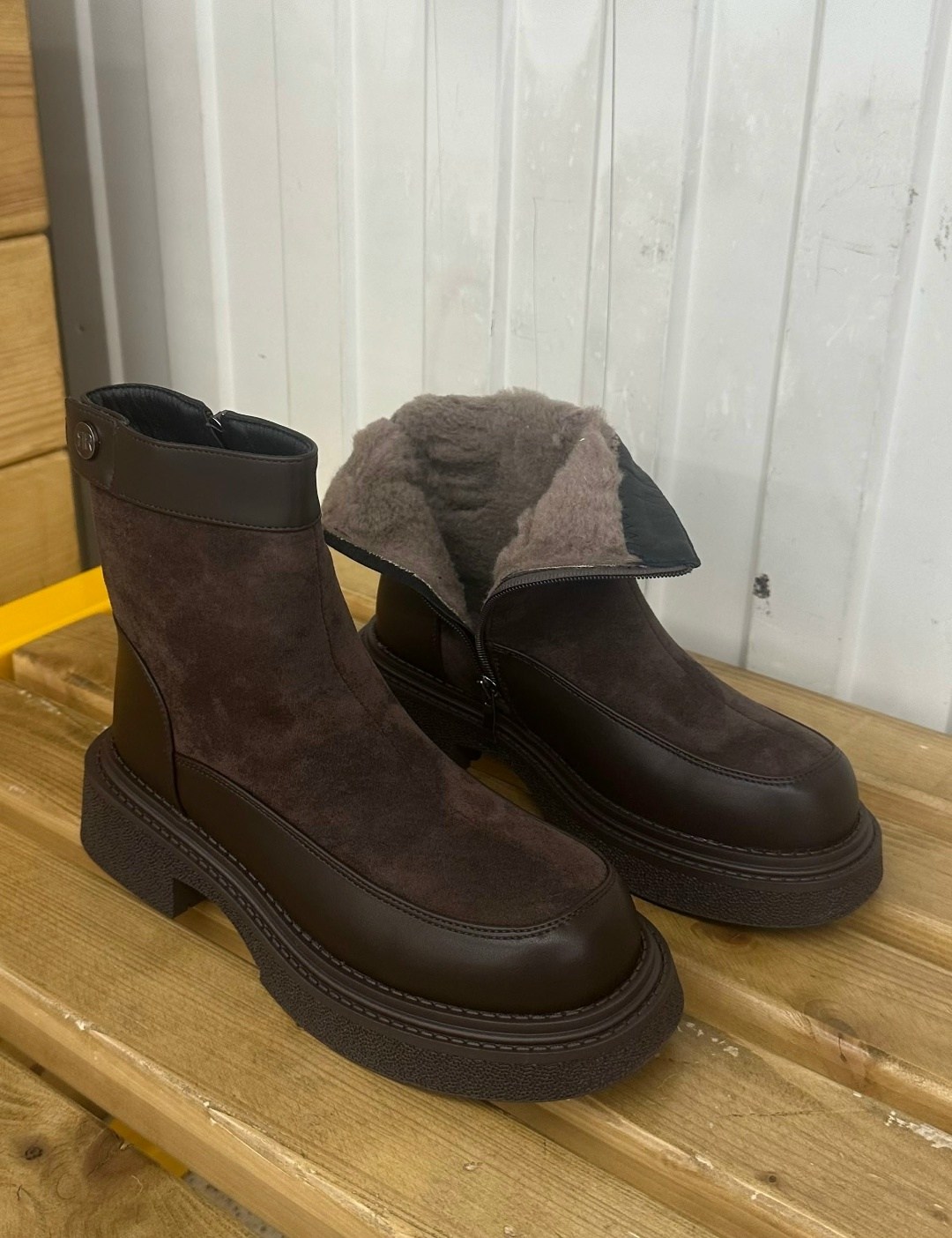 ,зимняя  женская,ботинки женские, зимняя,ботинки замшевые