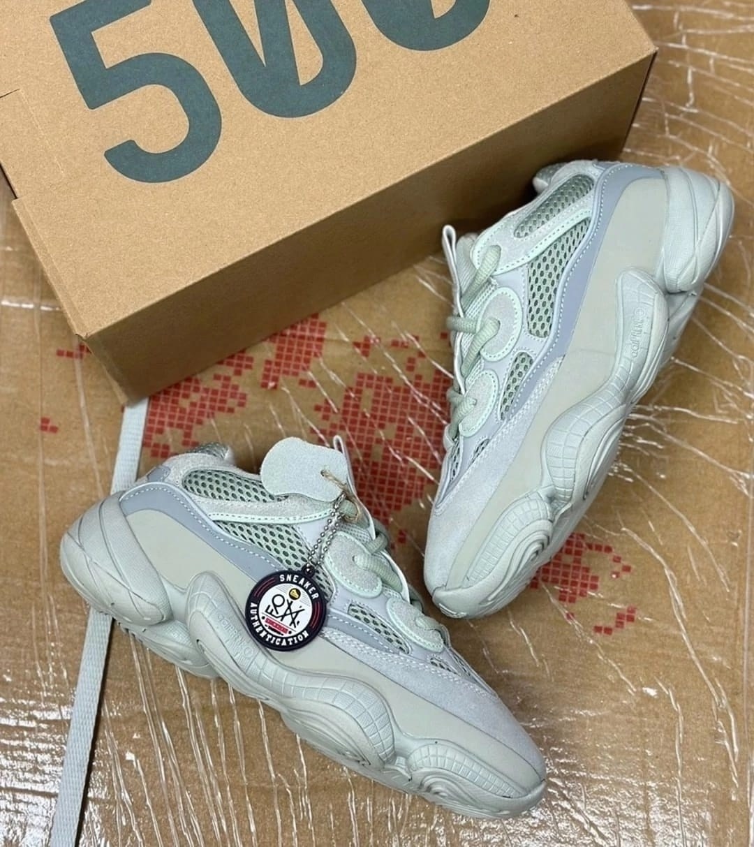 кроссовки adidas yeezy boost 500,adidas yeezy 500,кроссовки adidas yeezy 500,кроссовки,adidas yeezy boost 500