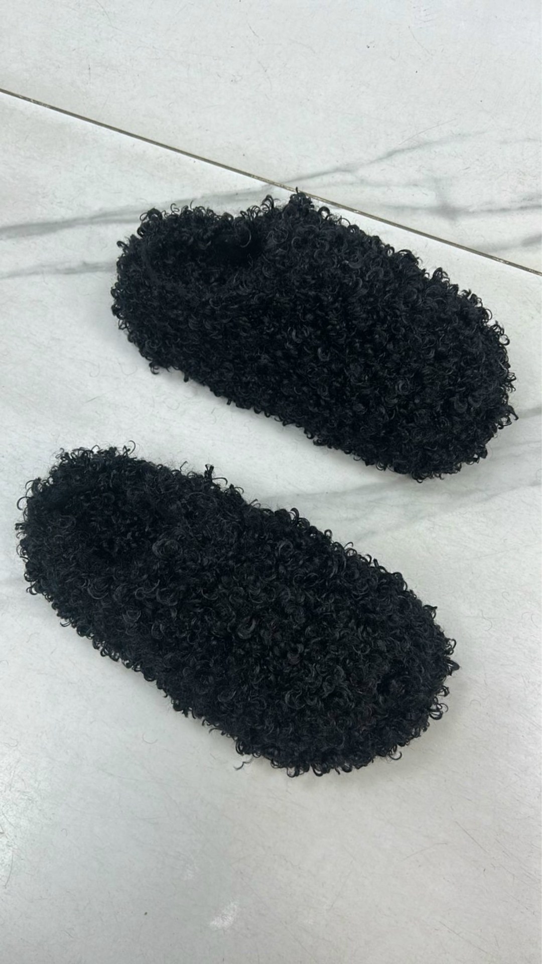 шлепки с мехом,меховые тапочки домашние,тапочки модные,меховые тапочки,тапочки из искусственного меха