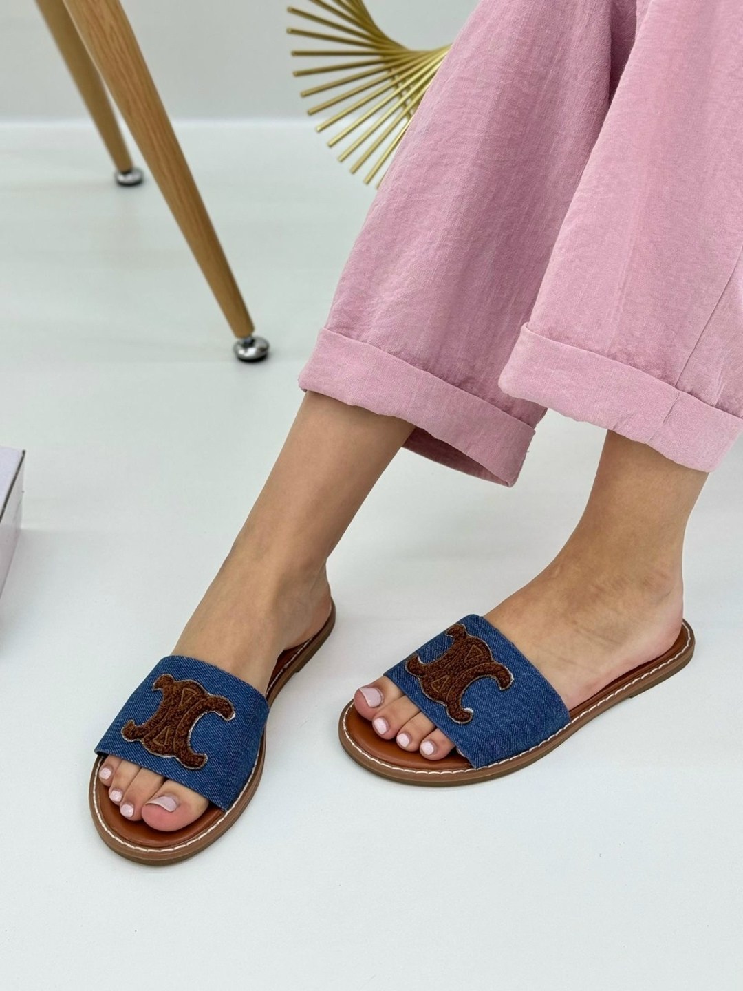 шлепки celine,тапочки celine,шлепанцы celine,женские шлепанцы,